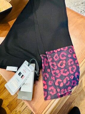 Luukaa Black Leggings with Green and Burgundy Leopard Cuffs